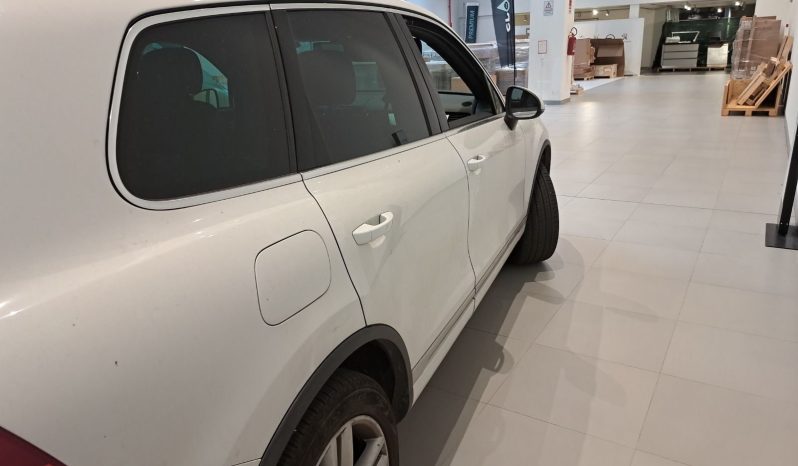 Volkswagen Touareg 3.0 TDI full