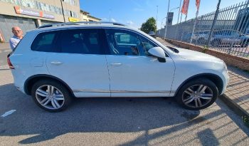 Volkswagen Touareg 3.0 TDI full