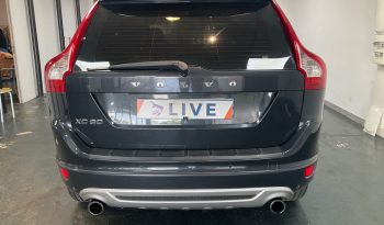 Volvo XC60 2.4D DRIVe R-Design full