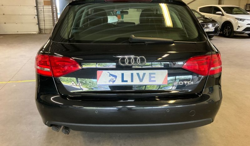 Audi A4 2.0 TDI Attraction full