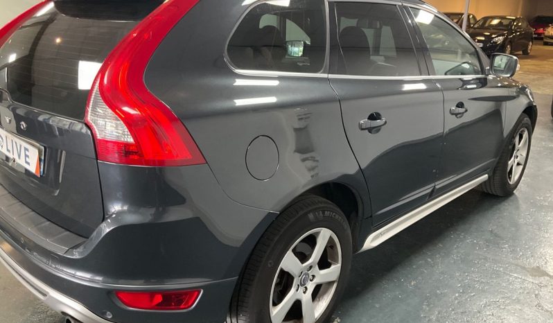 Volvo XC60 2.4D DRIVe R-Design full