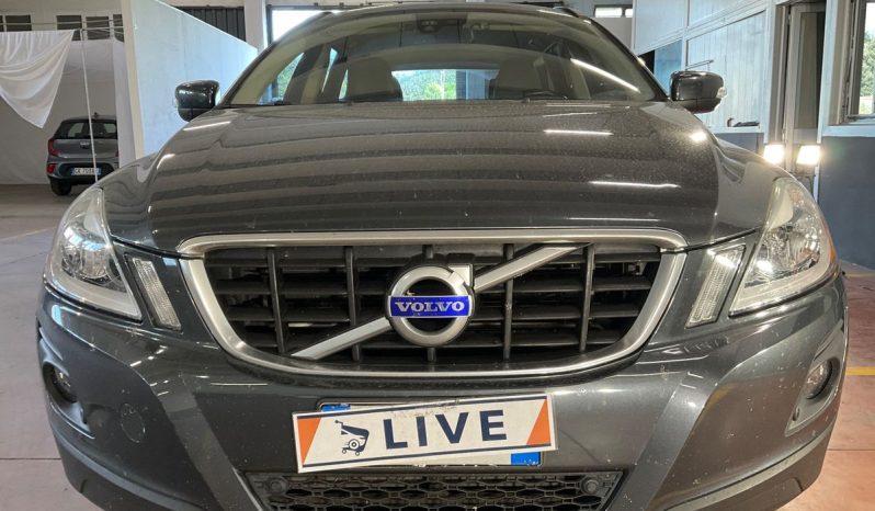 Volvo XC60 2.4 D5 Momentum AWD full