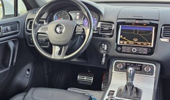 Volkswagen Touareg 3.0 TDI full