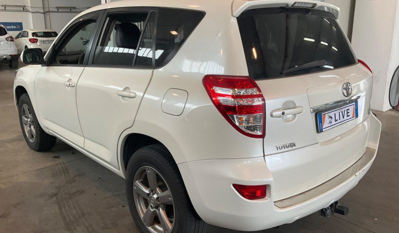 Toyota RAV 4 2.2 D-4D Crossport Lounge full