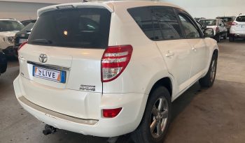 Toyota RAV 4 2.2 D-4D Crossport Lounge full