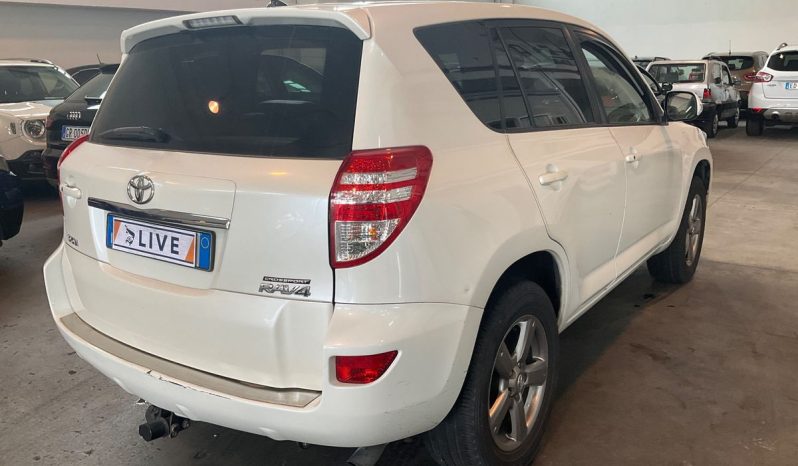 Toyota RAV 4 2.2 D-4D Crossport Lounge full