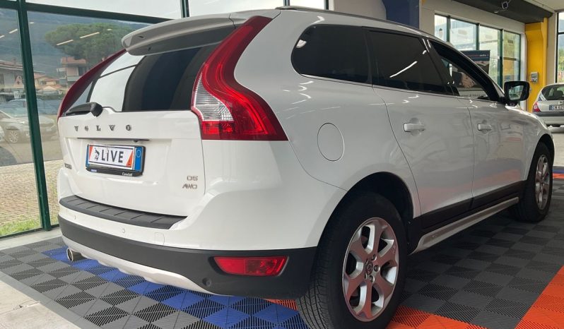 Volvo XC60 2.4 D5 Summum AWD full