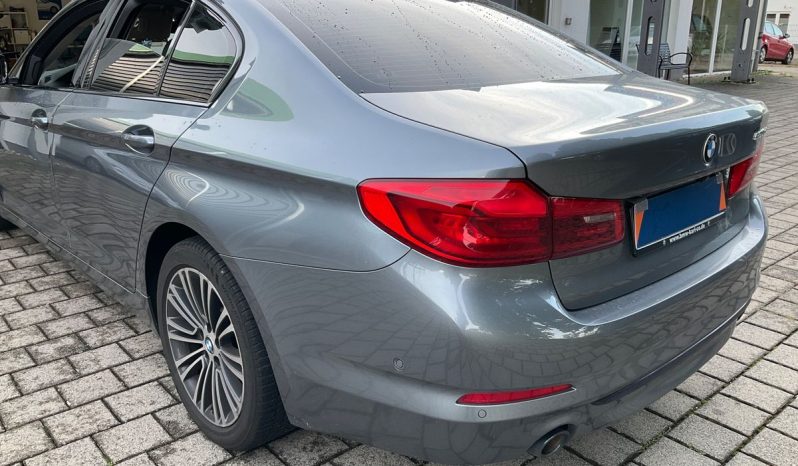 BMW 5er 520d Sport Line full