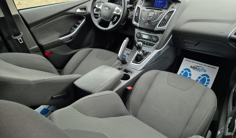 Ford Focus 1.6 TDCi Titanium full