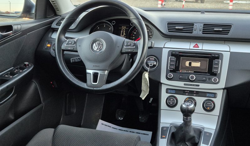 Volkswagen Passat 2.0 TDI Comfortline full