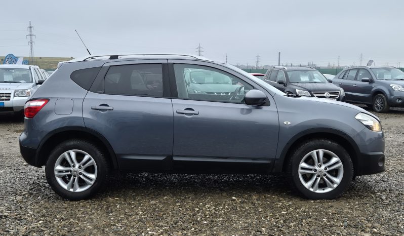 Nissan Qashqai 2.0 dCi Acenta full