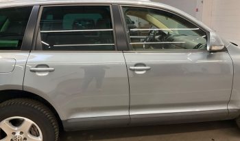 Volkswagen Touareg 3.0 V6 TDI full