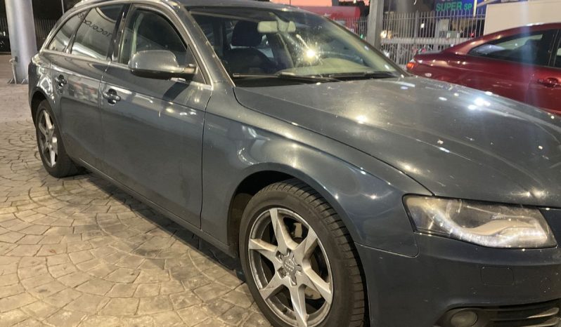 Audi A4 2.0 TDI full