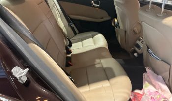 Mercedes-Benz E-Klasse E 220 CDI BlueEfficiency Avantgarde full