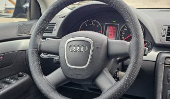 Audi A4 2.0 TDI full